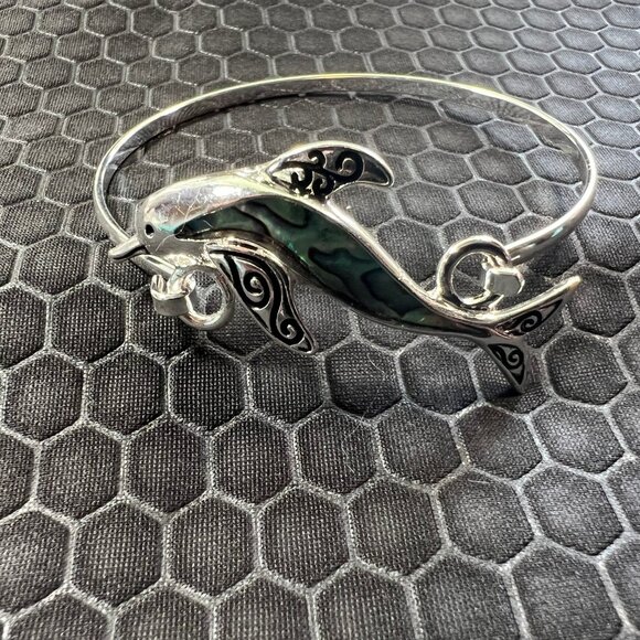 Dolphin Bracelet with Green Abalone Stones 18K White Gold Plated - Picture 1 of 1